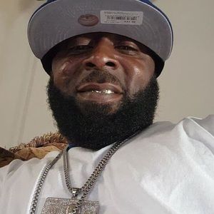 Meet your Posher, Clyde